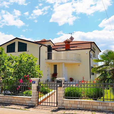 Apartments Sv. Pelegrin Umag Luaran gambar