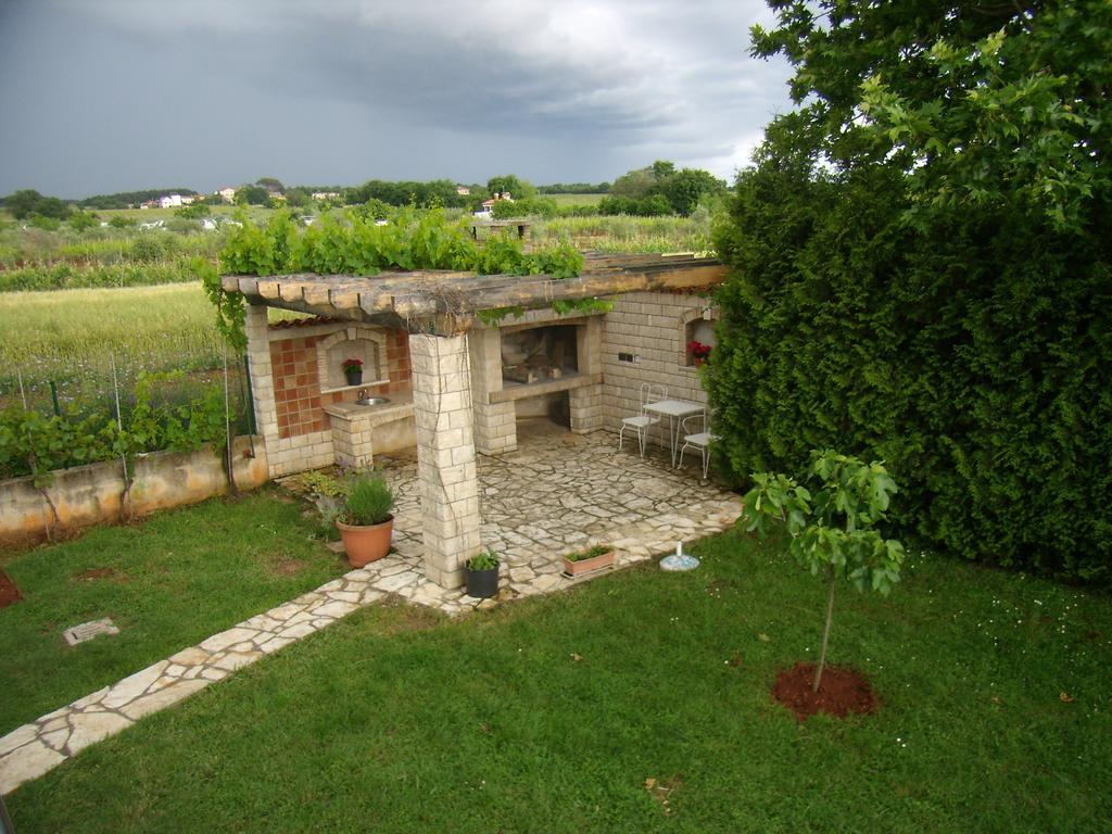 Apartments Sv. Pelegrin Umag Luaran gambar