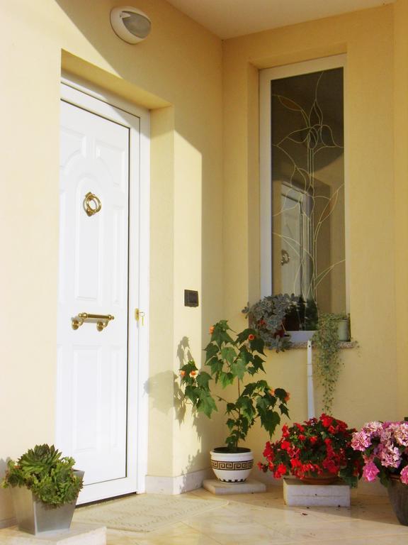 Apartments Sv. Pelegrin Umag Luaran gambar