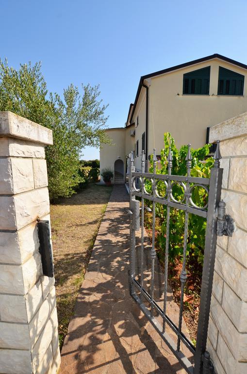 Apartments Sv. Pelegrin Umag Luaran gambar