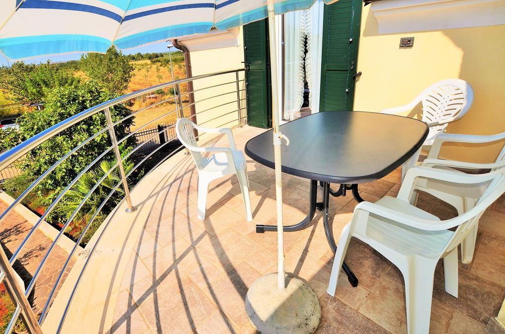 Apartments Sv. Pelegrin Umag Luaran gambar
